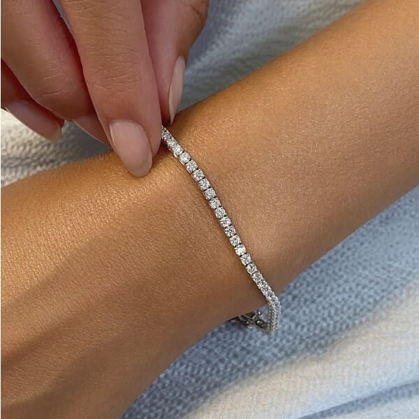 15 Carat Each Diamond Three Prong Tennis Bracelet | Tennis bracelet diamond,  Black diamond bracelet, Sparkly bracelets
