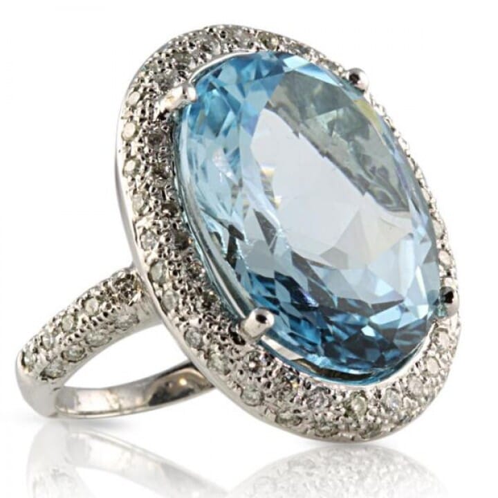 DIAMOND AND BLUE TOPAZ 18K WHITE GOLD RING