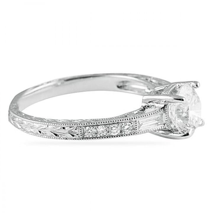 1.03 carat Round Diamond Vintage Engagement Ring