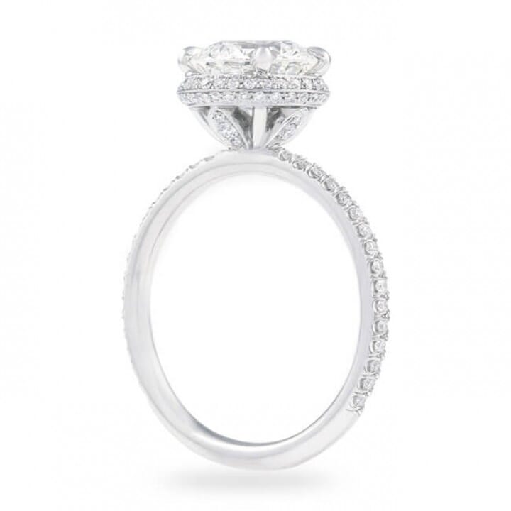 2 carat round diamond engagement ring