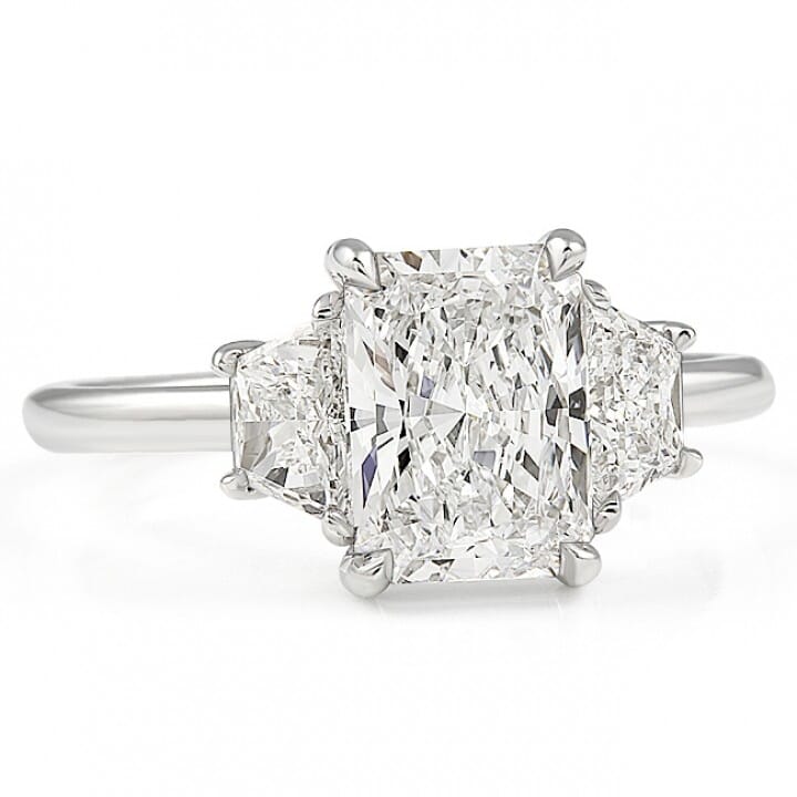 Lab-Grown　Cut　Ring　Jewelry　Radiant　Lauren　Diamond　carat　Engagement　B　1.68　Three-Stone