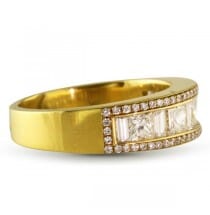 2.50 CT BAGUETTE, PRINCESS AND ROUND DIAMOND YELLOW GOLD BAND 