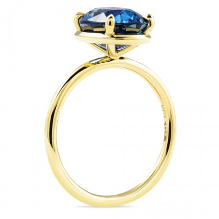 4.06 carat Blue Sapphire Yellow Gold Engagement Ring flat